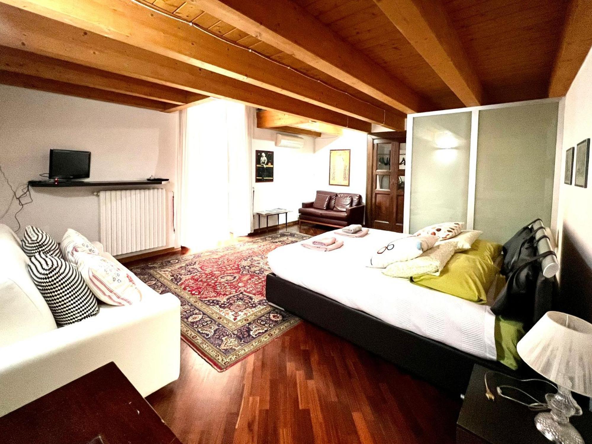 Casa Vacanza Saint Patrick Барлета Стая снимка